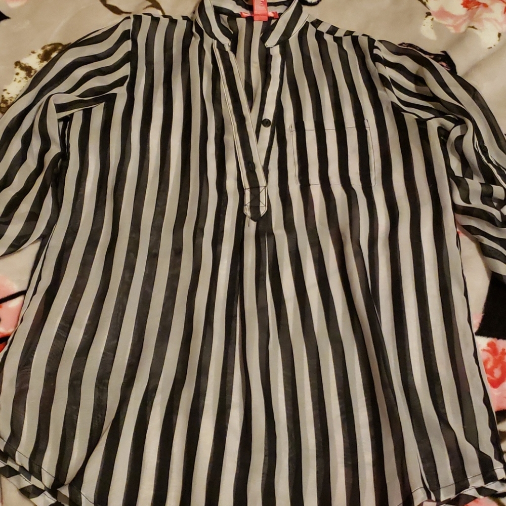 Stripped top